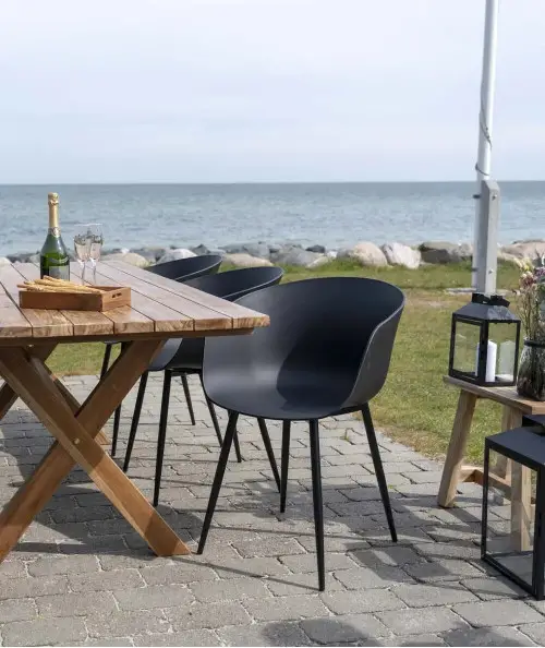 Roda Spisebordsstol - Stol i sort med sorte ben