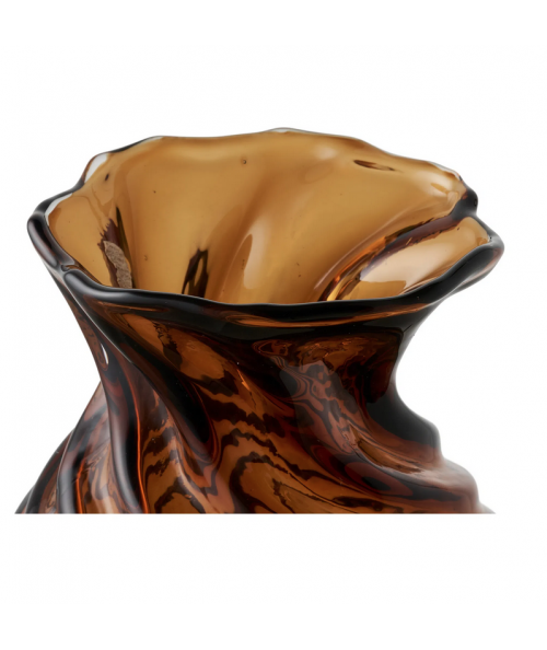 Brun vase i mundblæst glas brun
