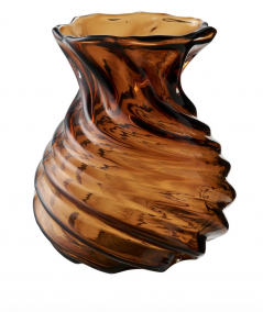 Brun vase i mundblæst glas brun