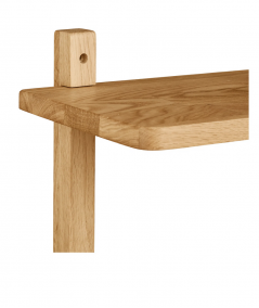 Væghylde i egetræ med 3 hylder