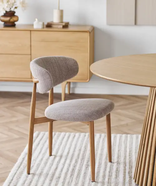 Levanto spisebordsstol i sand m. ege trælook ben