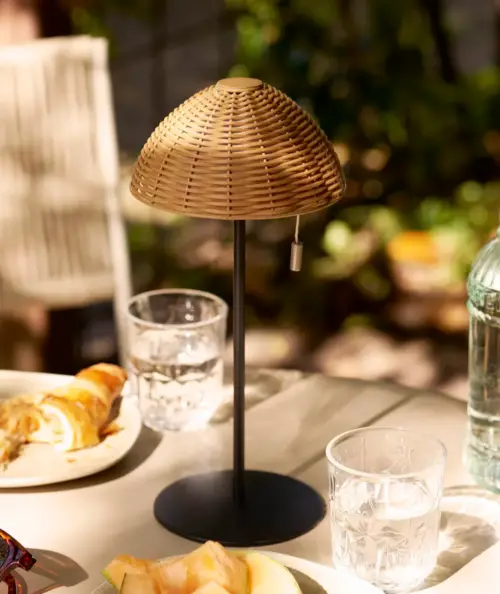 Wigan genopladelig bordlampe