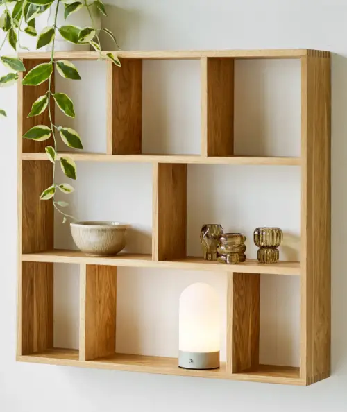 Ashford bordlampe i beige/hvid/genopladelig