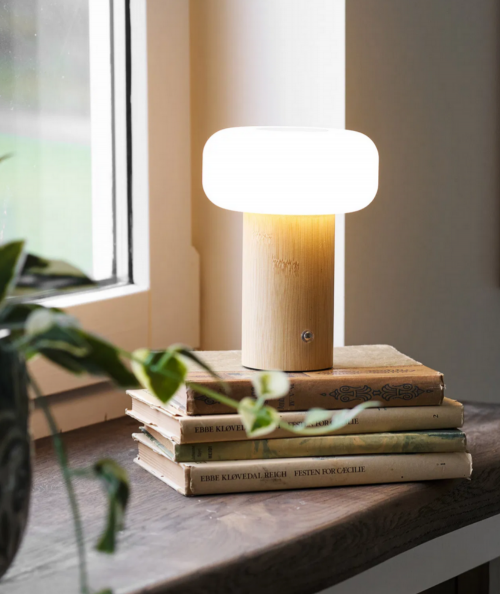 Stafford bordlampe i bambus/hvid/genopladelig