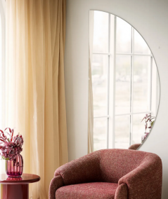 Paola spejl i halvmåneform