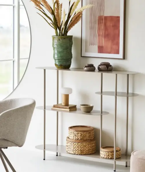 Nelli reol med 4 forskudte hylder i farven sand