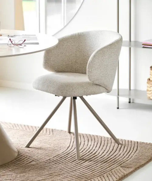 Fulham Spisebordsstol m. drejefod/ i sand m. sandfarvede ben