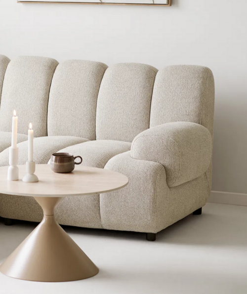 Taza 2,5 personers modulsofa i sand m/puf/venstrevendt