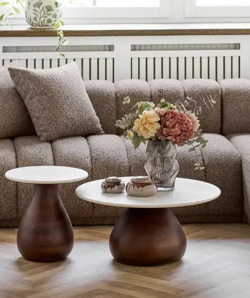 Vase i brun mundblæst glas