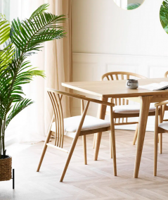 Darwin og Agustin lyst spisebordssæt m. 6 spisebordsstole