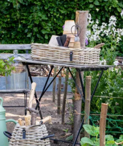 Maxi firkantet rattanbakke