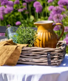 Midi firkantet rattanbakke