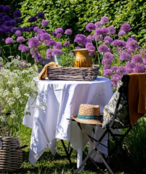 Midi firkantet rattanbakke