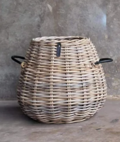 Stor rund pære/konisk formet rattan kurv inkl. pose