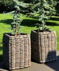 Stor firkantet rattan kurv H84 cm. inkl. pose