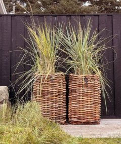 Høj firkantet rattan kurv H66 cm. inkl. pose