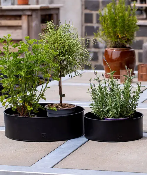 A2 living rund plantebakkesæt i sort m. 2 stk.